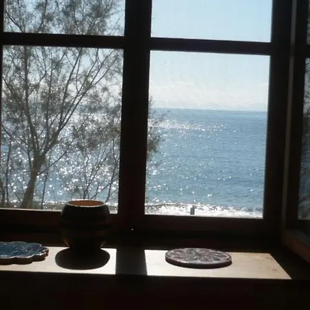 Дом отдыха Beach House *